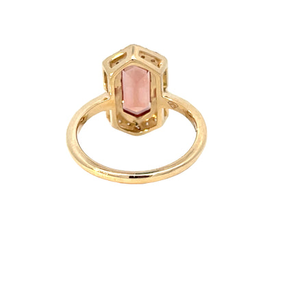 Elegant Sunstone Diamond Ring