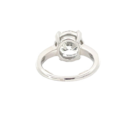 Elegant Diamond Engagement Ring