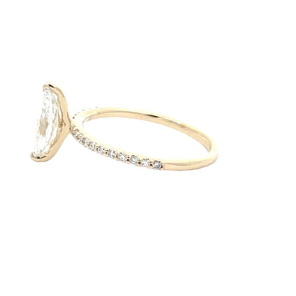 Elegant Marquise Cut Diamond Ring