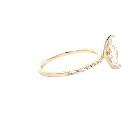 Elegant Marquise Cut Diamond Ring