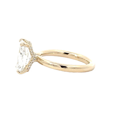 Elegant Diamond Ring