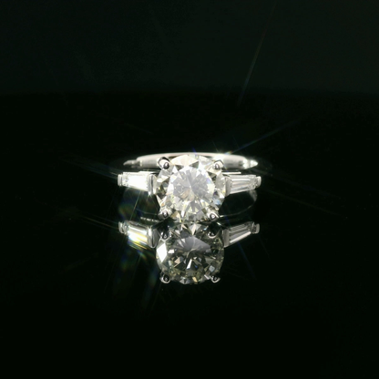 Elegant Diamond Engagement Ring
