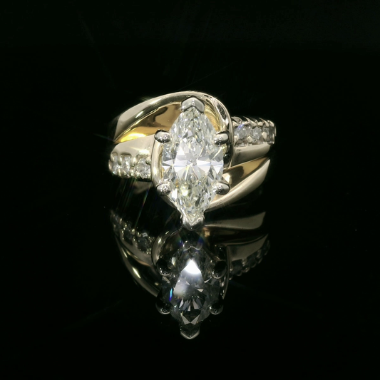 Elegant Diamond Engagement Ring