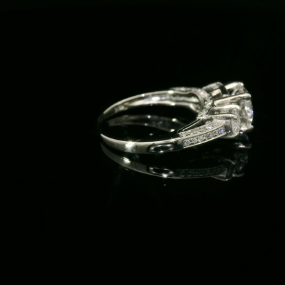 Elegant Diamond Engagement Ring