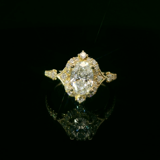 Elegant Diamond Engagement Ring