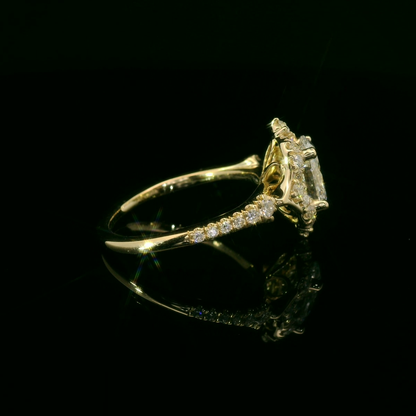 Elegant Diamond Engagement Ring