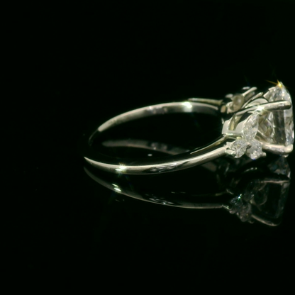 Elegant Diamond Engagement Ring