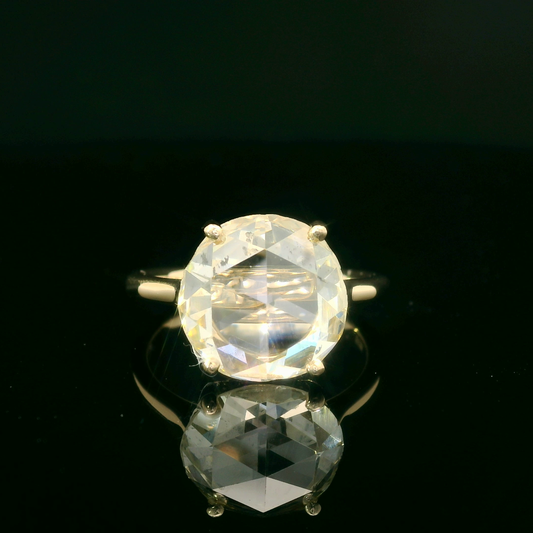 Elegant Diamond Ring