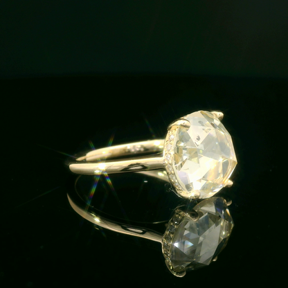 Elegant Diamond Ring
