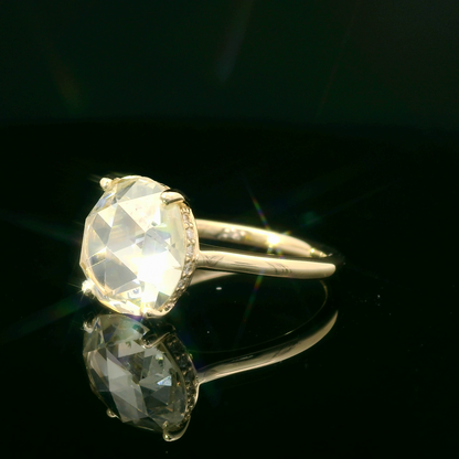 Elegant Diamond Ring