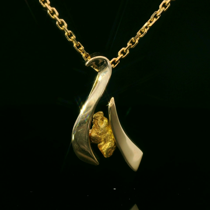 Ladies Gold and Natural Gold Nugget Pendant Necklace
