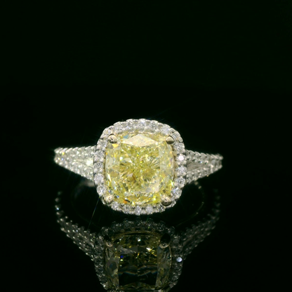 Stunning Yellow Diamond Ring