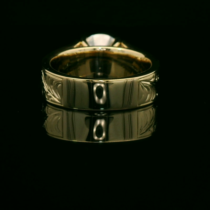 Elegant Gold Ring with Sparkling Diamond
