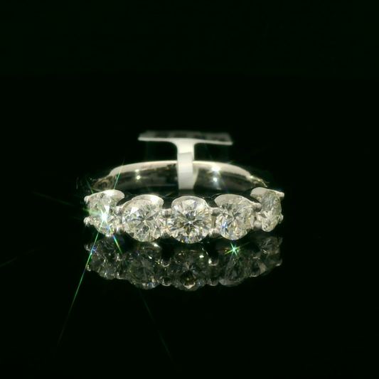 Elegant Diamond Ring