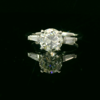 Elegant Diamond Engagement Ring