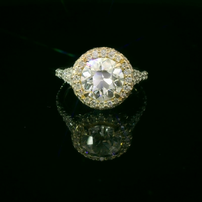 Stunning Diamond Halo Engagement Ring