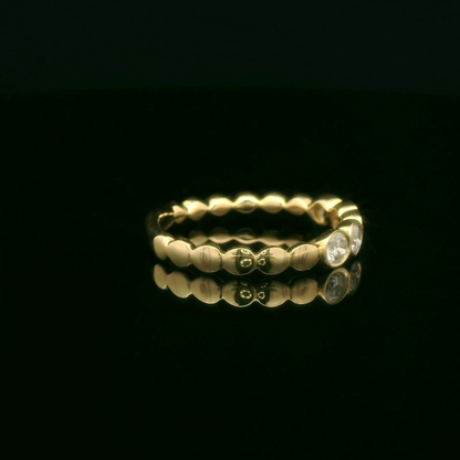Elegant Gold Diamond Ring