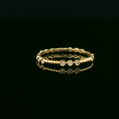 Elegant Gold and Diamond Ring