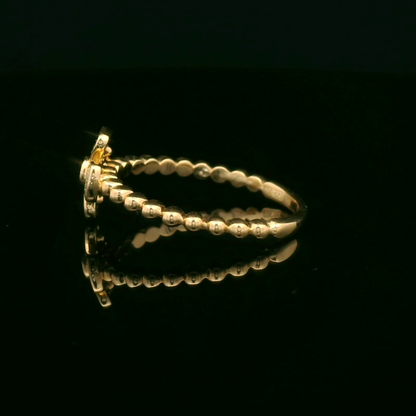 Elegant Gold Flower Ring