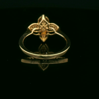 Elegant Floral Gold Ring