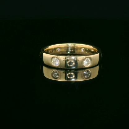 Elegant Gold Ring with Diamonds