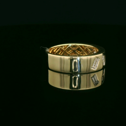 Elegant Gold and Diamond Ring