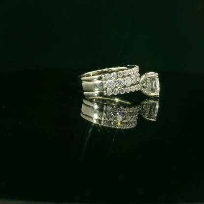 Elegant Diamond Engagement Ring