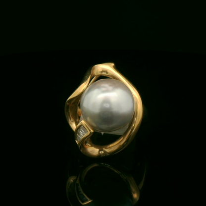 Elegant Gold Pearl Ring