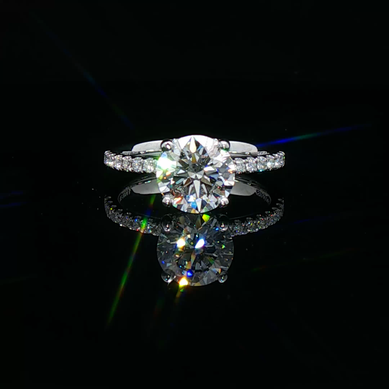 Platinum Engagement Ring with UltraFire™ Round Diamond