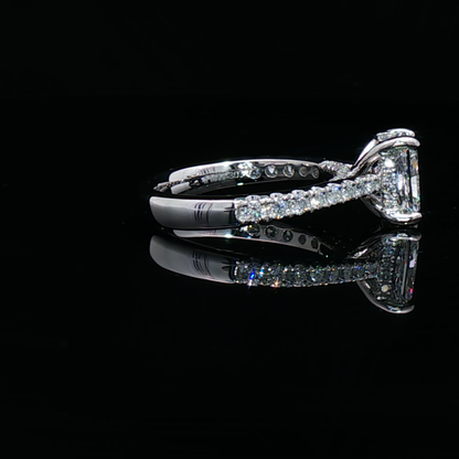 Platinum Engagement Ring with Radiant UltraFire™ Diamond