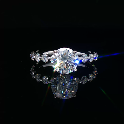 White Gold Engagement Ring with Round UltraFire™ Diamond