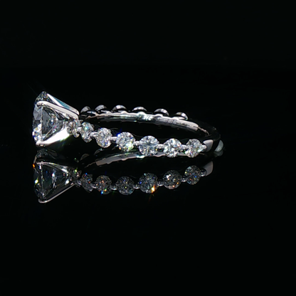 White Gold Engagement Ring with Round UltraFire™ Diamond