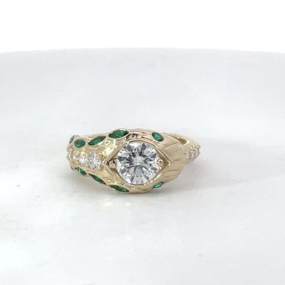 Elegant Gold and Diamond Ring