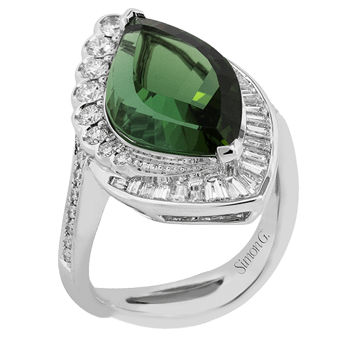 Color Ring in 18k Gold with Diamonds