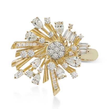 Cosmic Cluster Fashion Ring in 18k Gold with Diamonds