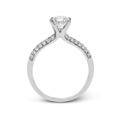 Emerald-cut Engagement Ring & Matching Wedding Band in 18k Gold with Diamonds