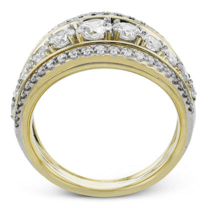 Fashion Ring In 18k Gold With Diamonds