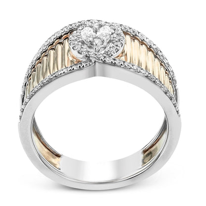 Fashion Ring in 18k Gold with Diamonds