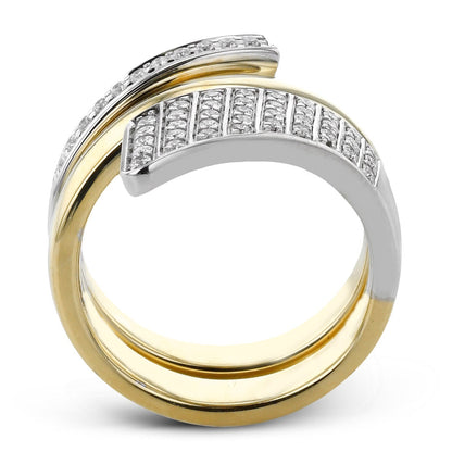 Fashion Ring in 18k Gold with Diamonds