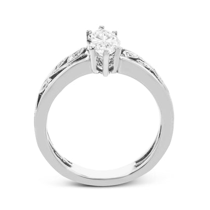 Marquise-Cut Engagement Ring In 18k Gold With Diamonds