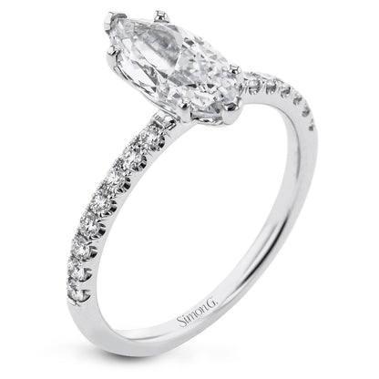 Marquise-cut Engagement Ring & Matching Wedding Band in 18k Gold with Diamonds