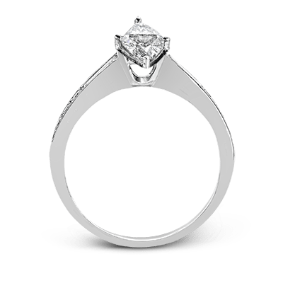 Marquise-cut Engagement Ring & Matching Wedding Band in 18k Gold with Diamonds