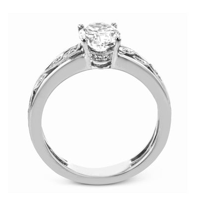 Oval-Cut Engagement Ring In 18k Gold With Diamonds