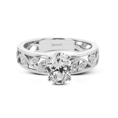 Oval-Cut Engagement Ring In 18k Gold With Diamonds