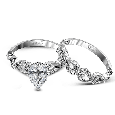 Pear-cut Trellis Engagement Ring & Matching Wedding Band in 18k Gold with Diamonds