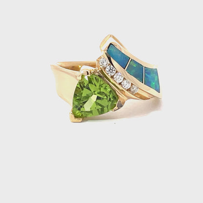 Exquisite Gold Ring with Gemstones