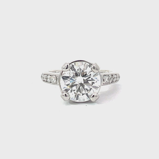 Elegant Diamond Engagement Ring