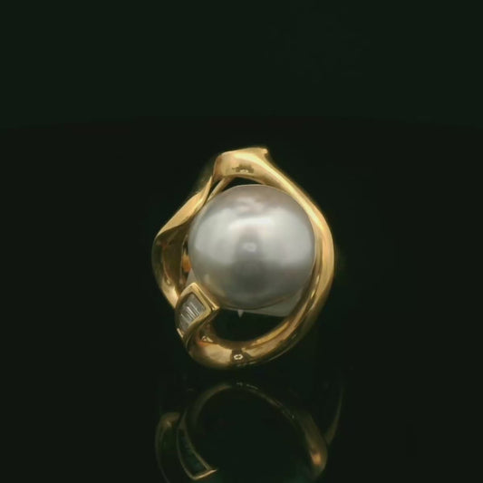 Elegant Gold Pearl Ring