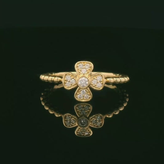 Elegant Gold Flower Ring
