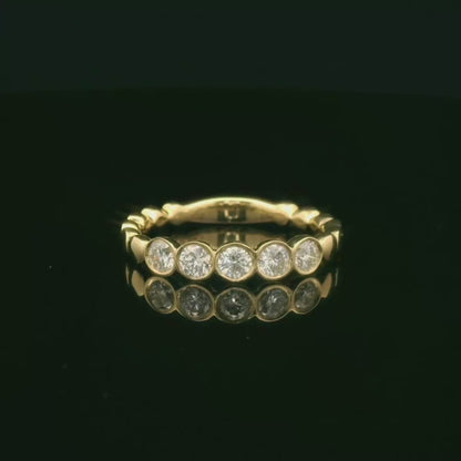 Elegant Gold Diamond Ring